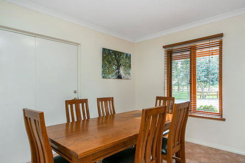 Coranda Lodge - Accommodation Rockhampton 19