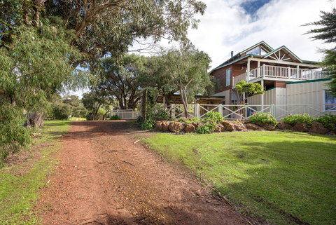 Surfside Ocean Beach Denmark Holiday Accommodation - Accommodation Rockhampton 24