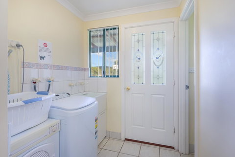 Surfside Ocean Beach Denmark Holiday Accommodation - Accommodation Rockhampton 25