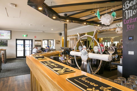 Nightcap At The Ship Inn - Accommodation Rockhampton 13