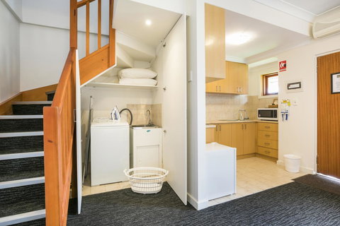 Nightcap At The Ship Inn - Accommodation Rockhampton 16