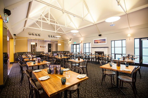 Nightcap At The Ship Inn - Accommodation Rockhampton 9