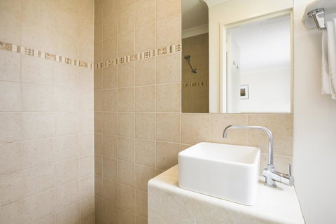 Nightcap At The Ship Inn - Accommodation Rockhampton 27