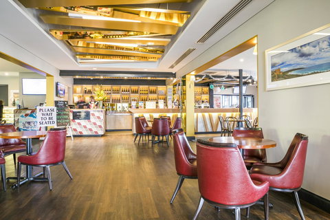 Nightcap At The Ship Inn - Accommodation Rockhampton 10