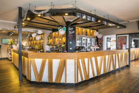 Nightcap At The Ship Inn - Accommodation Rockhampton 8