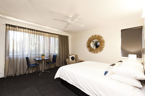 St Catherine\'s On Park - Accommodation Rockhampton 11