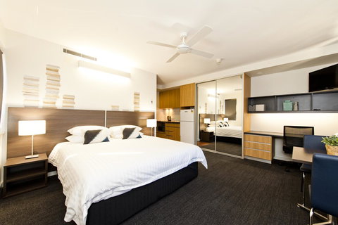 St Catherine\'s On Park - Accommodation Rockhampton 19