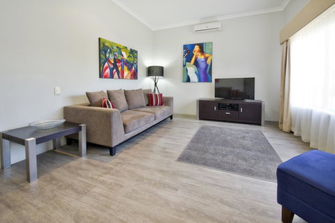 Vintages Accommodation - Accommodation Rockhampton 12