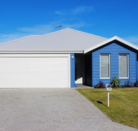 The beach house - Accommodation Rockhampton