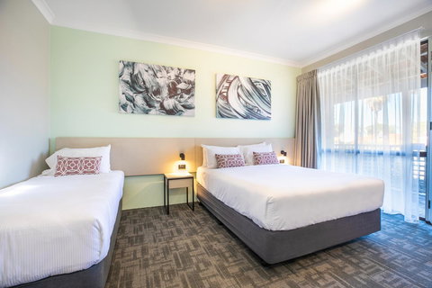 Nightcap At Wanneroo Tavern - Accommodation Rockhampton 2