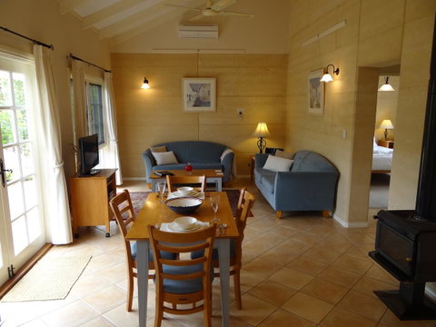 Big Brook Retreat - Accommodation Rockhampton 1