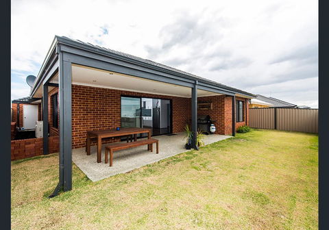 Vacation Home - Accommodation Rockhampton 5