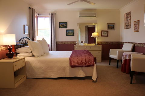 Crossland House - Accommodation Rockhampton 16