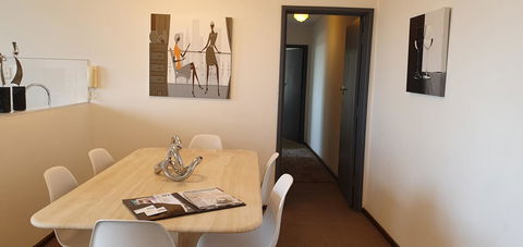 Lawley Luxury Views - Perth City, Swan River - Accommodation Rockhampton 14