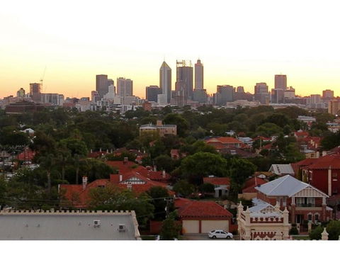 Lawley Luxury Views - Perth City, Swan River - Accommodation Rockhampton 24