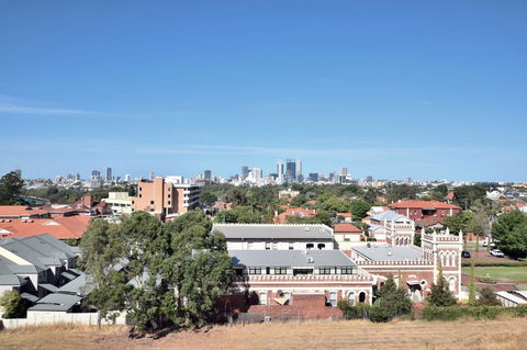 Lawley Luxury Views - Perth City, Swan River - Accommodation Rockhampton 31