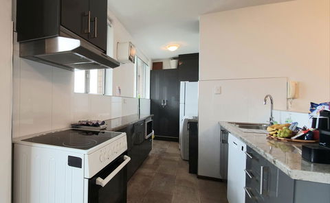 Lawley Luxury Views - Perth City, Swan River - Accommodation Rockhampton 3