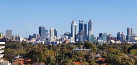 Lawley Luxury Views - Perth City, Swan River - Accommodation Rockhampton 0
