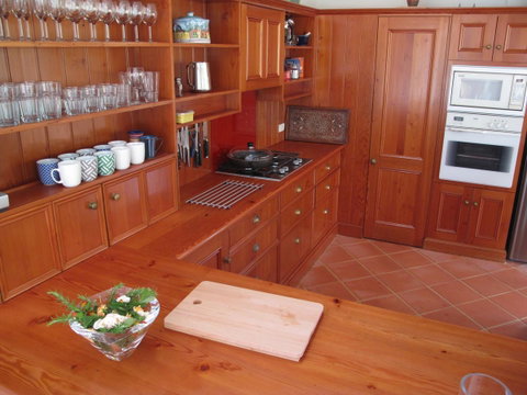 The Russell House - Accommodation Rockhampton 1