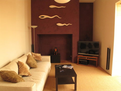 The Russell House - Accommodation Rockhampton 7