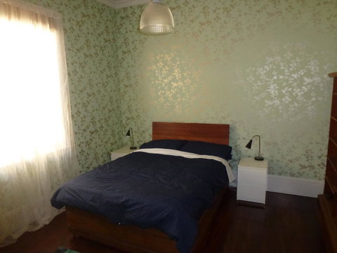 The Russell House - Accommodation Rockhampton 11