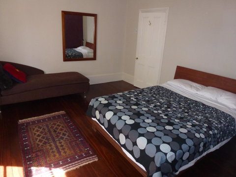 The Russell House - Accommodation Rockhampton 9