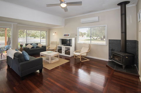 Sea La Vie - Accommodation Rockhampton 5