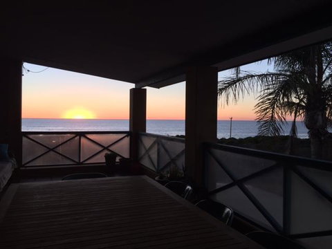 Surf Views - Accommodation Rockhampton 0
