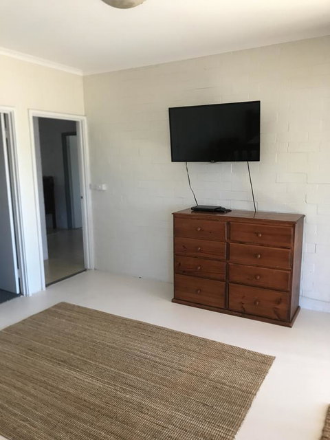 Surf Views - Accommodation Rockhampton 3