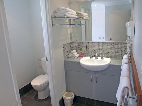 Adamsons Riverside Accommodation - Accommodation Rockhampton 28