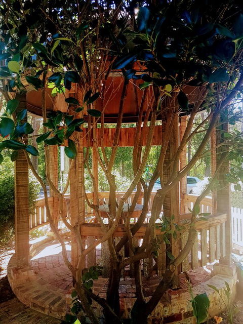 Adamsons Riverside Accommodation - Accommodation Rockhampton 1