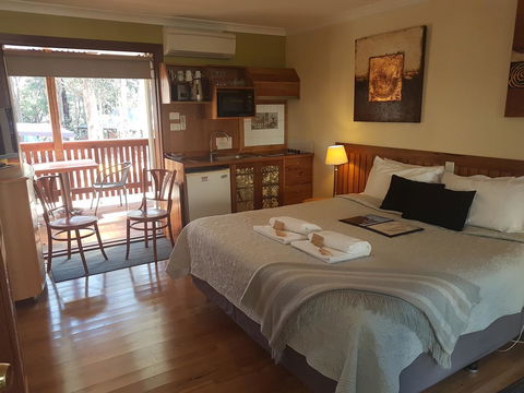 Adamsons Riverside Accommodation - Accommodation Rockhampton 17