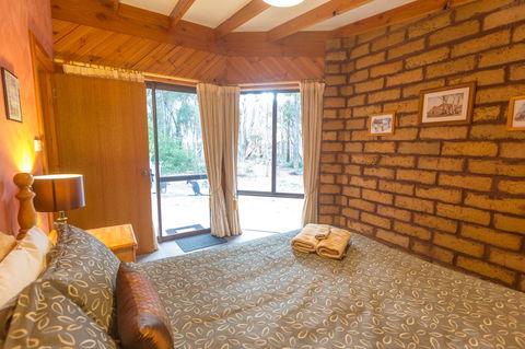 Yelverton Brook Conservation Sanctuary - Accommodation Rockhampton 14