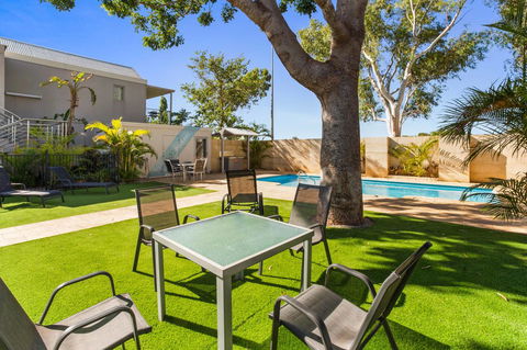 Latitude20 The Dunes - Accommodation Rockhampton 10