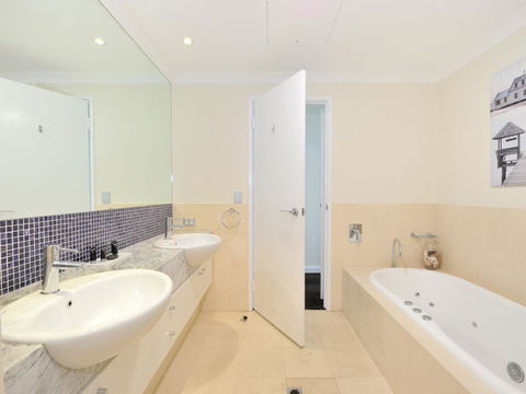 Nautilus By Rockingham Apartments - Accommodation Rockhampton 5