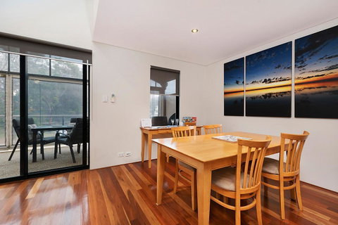 Sunset On Fearn - Accommodation Rockhampton 10