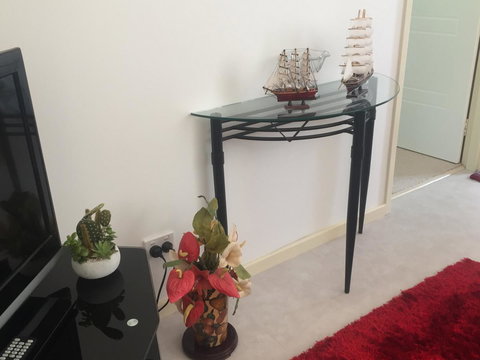 Bright & Beautiful Home On The Hills! - Accommodation Rockhampton 6