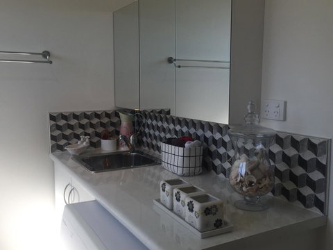 Bright & Beautiful Home On The Hills! - Accommodation Rockhampton 23