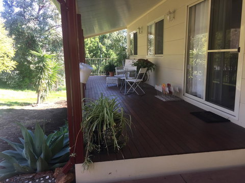Bright & Beautiful Home On The Hills! - Accommodation Rockhampton 2