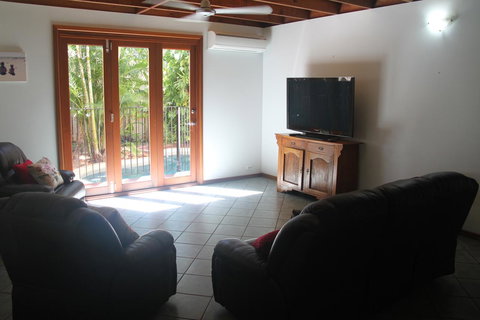 Beach House On Fox - Accommodation Rockhampton 13
