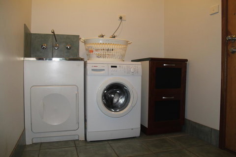 Beach House On Fox - Accommodation Rockhampton 25