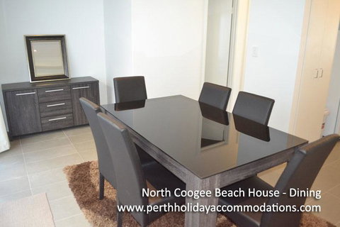 North Coogee Beach House - Accommodation Rockhampton 3