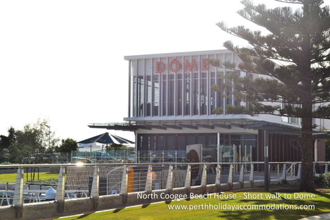 North Coogee Beach House - Accommodation Rockhampton 10