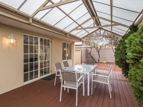 Luxury Federation Style Home - Sleeps 10 - Accommodation Rockhampton 15