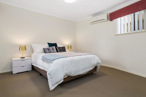 Como South Perth Villa - Accommodation Rockhampton 28