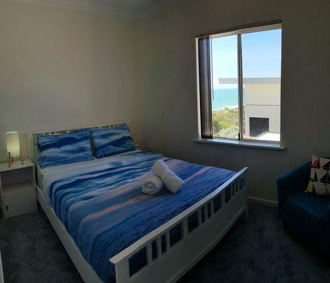 Caravel Beach House Mandurah - Accommodation Rockhampton 9