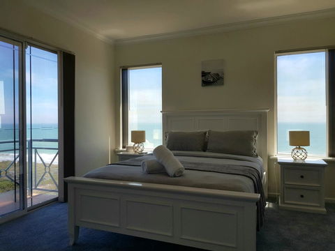 Caravel Beach House Mandurah - Accommodation Rockhampton 12