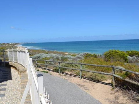 Caravel Beach House Mandurah - Accommodation Rockhampton 34