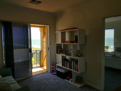 Caravel Beach House Mandurah - Accommodation Rockhampton 7