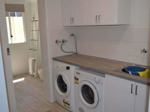 Caravel Beach House Mandurah - Accommodation Rockhampton 33